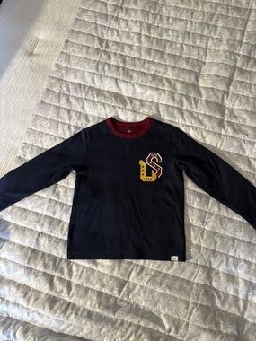 GAP Navy Long Sleeve Tee with Burgundy Collar and Yellow Letter Patch